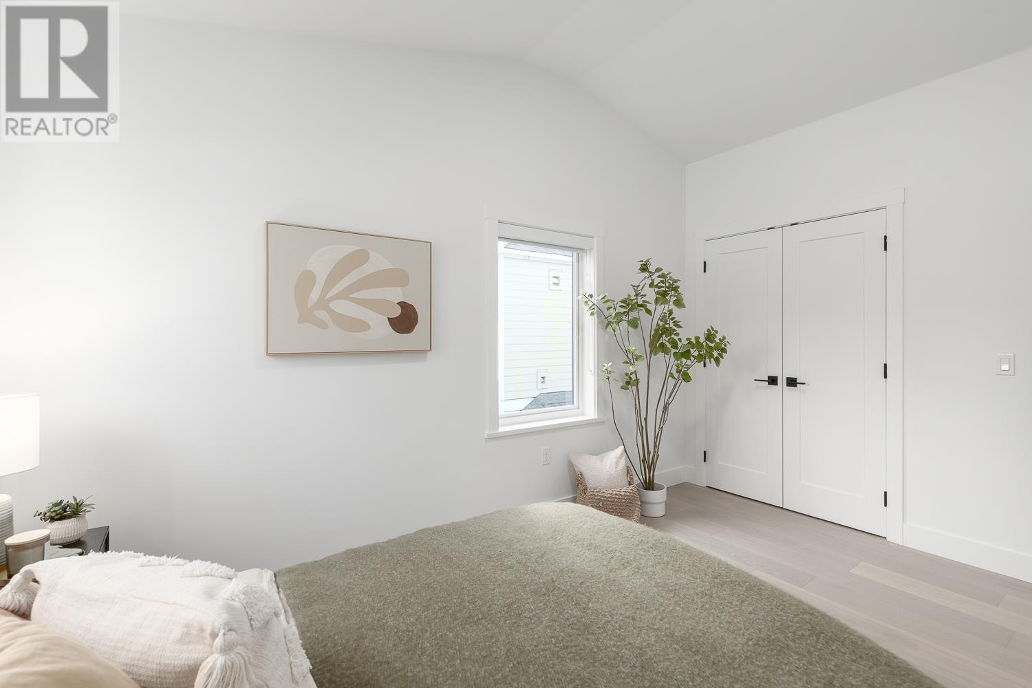 Photo 13 of 1061 Semlin Drive, Vancouver BC