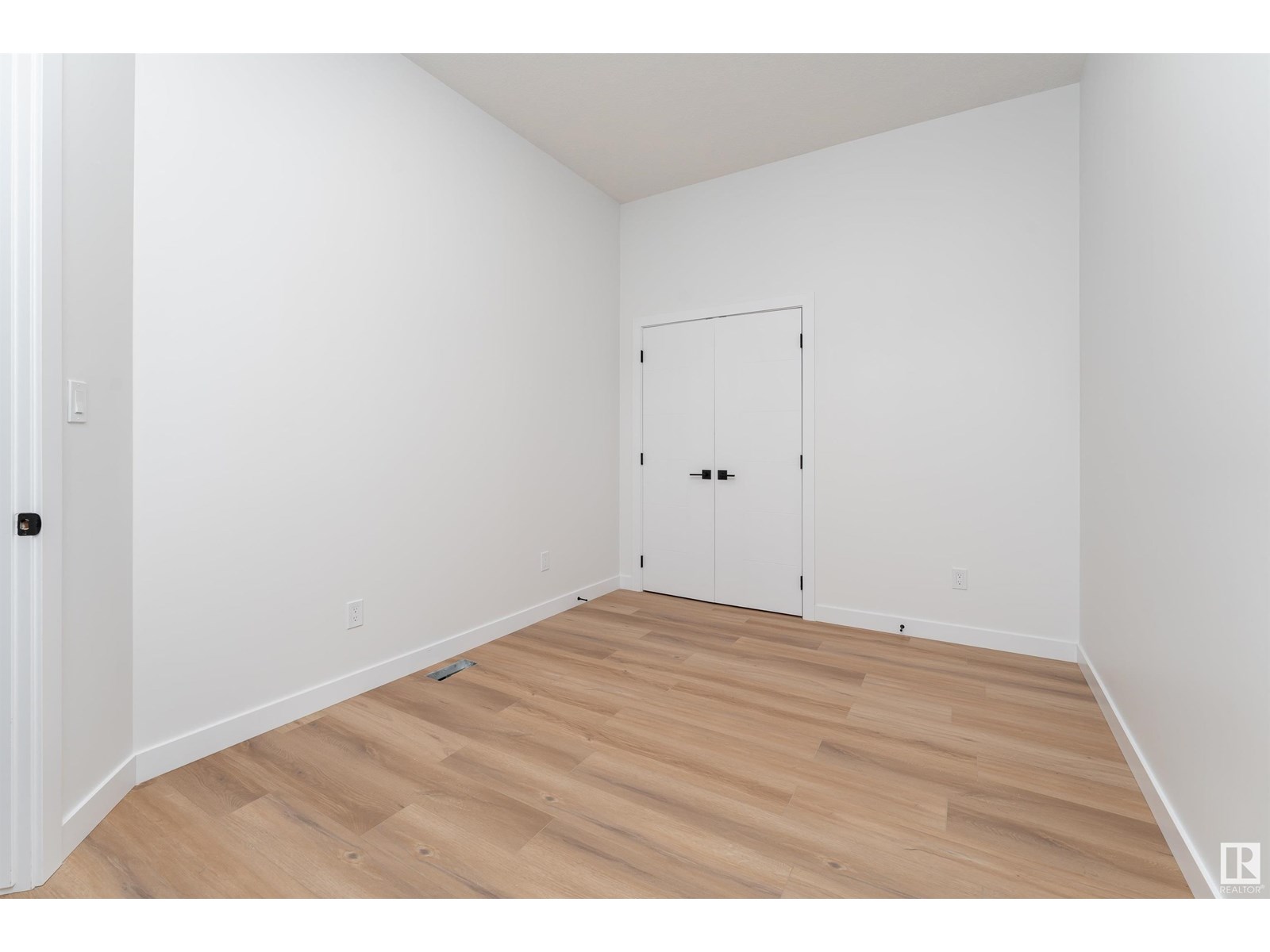 Photo 20 of 147 Graybriar Dr, Stony Plain AB