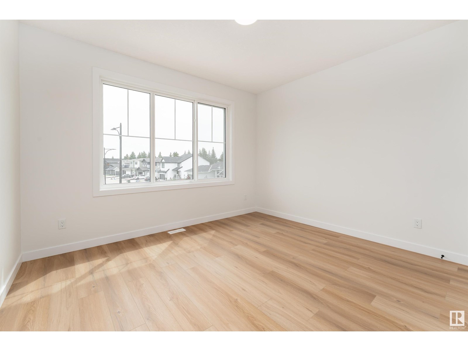 Photo 40 of 147 Graybriar Dr, Stony Plain AB