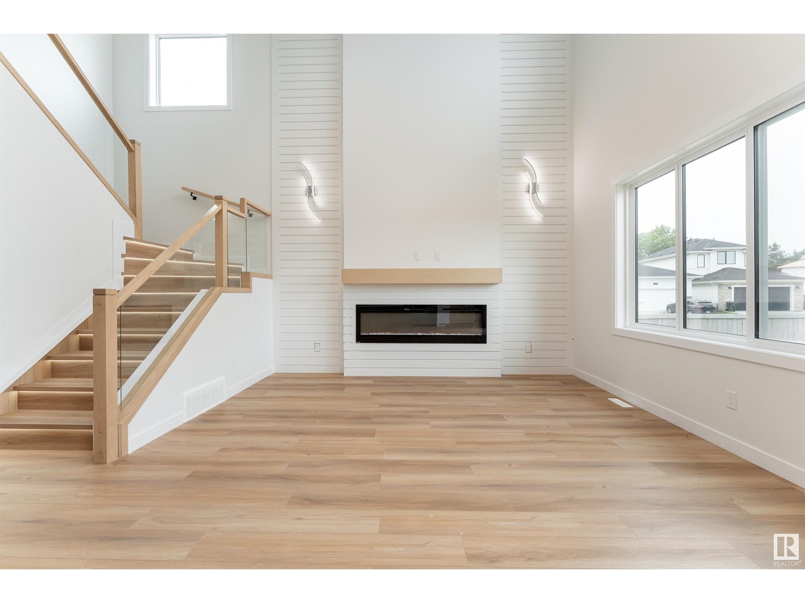 Photo 5 of 147 Graybriar Dr, Stony Plain AB