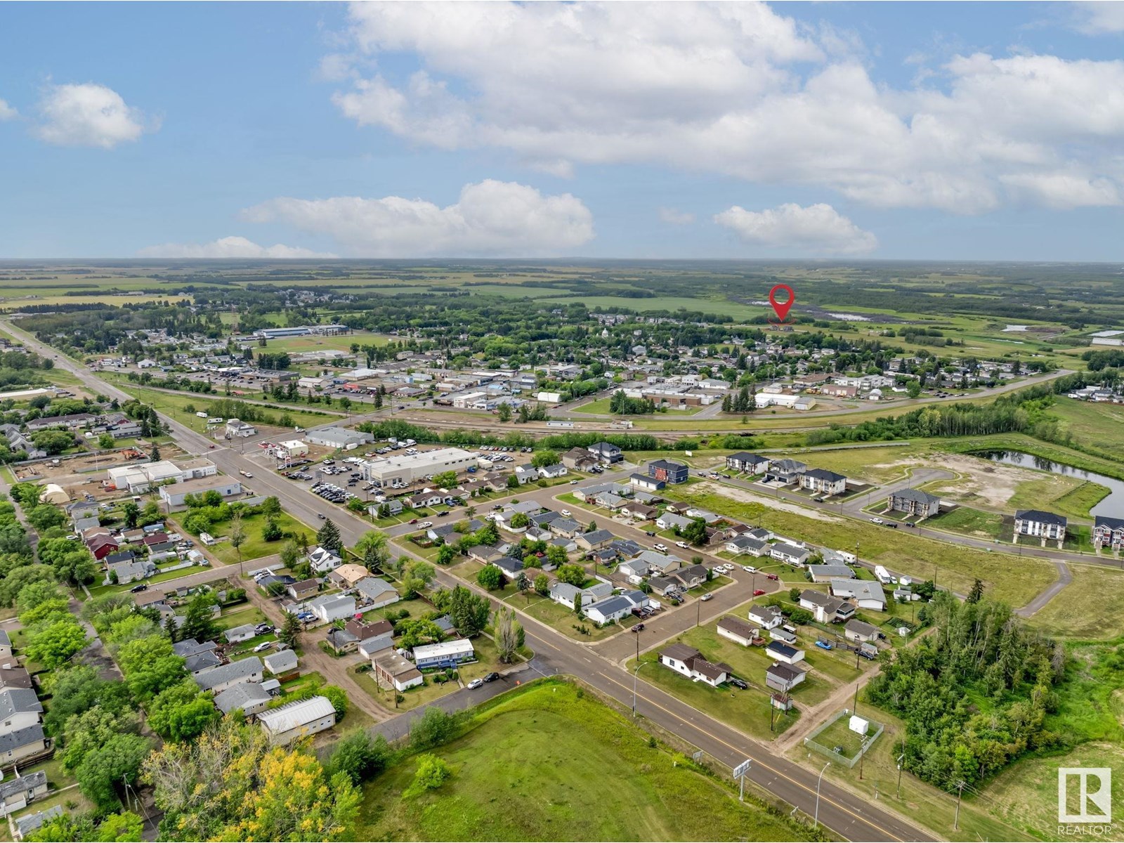 Photo 9 of 5015 55 Ave, Redwater AB
