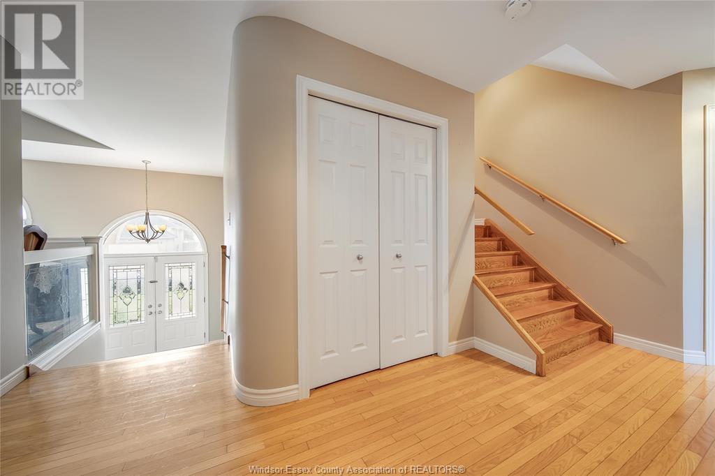 Photo 7 of 160 Branton Crescent, Tecumseh ON