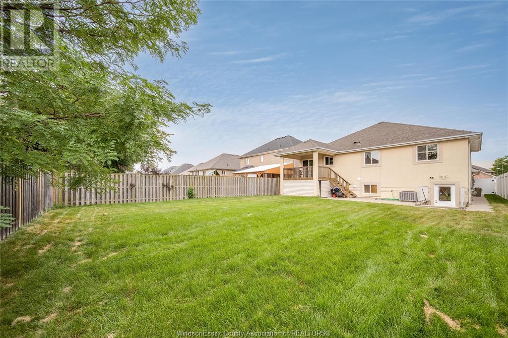 Photo 32 of 160 Branton Crescent, Tecumseh ON