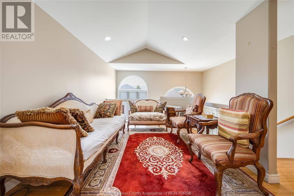 Photo 6 of 160 Branton Crescent, Tecumseh ON