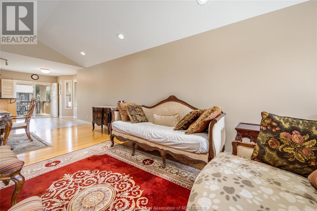 Photo 26 of 160 Branton Crescent, Tecumseh ON
