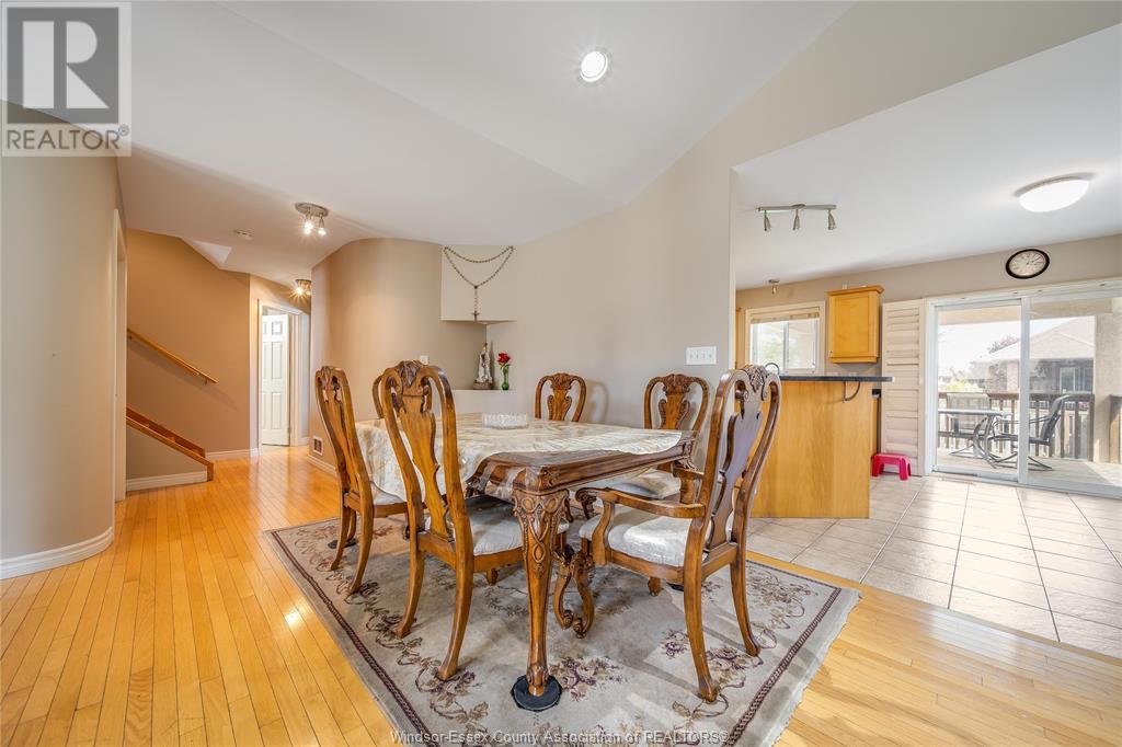 Photo 40 of 160 Branton Crescent, Tecumseh ON
