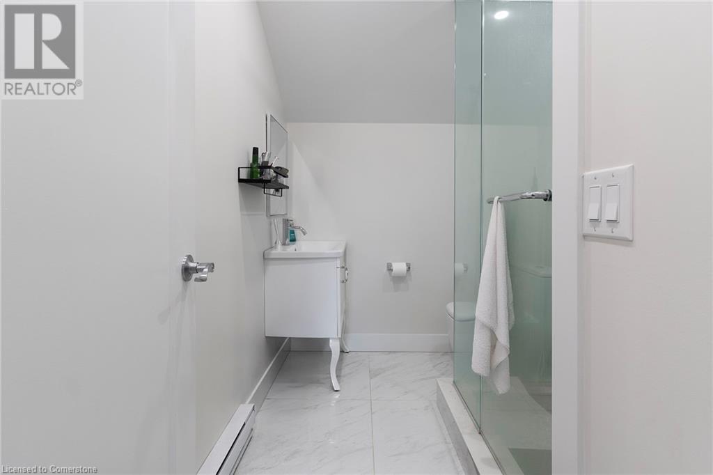 Photo 14 of 2546 Wilson Street, Ancaster ON