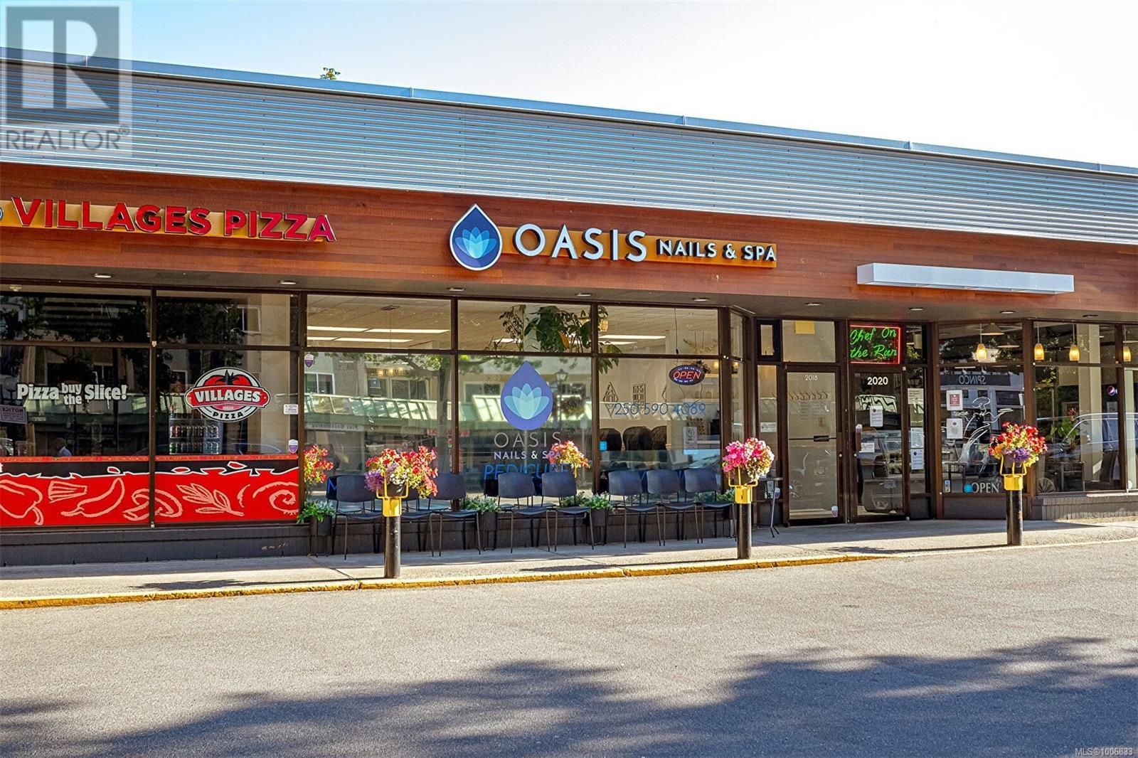  2018 Oak Bay Avenue, Oak Bay