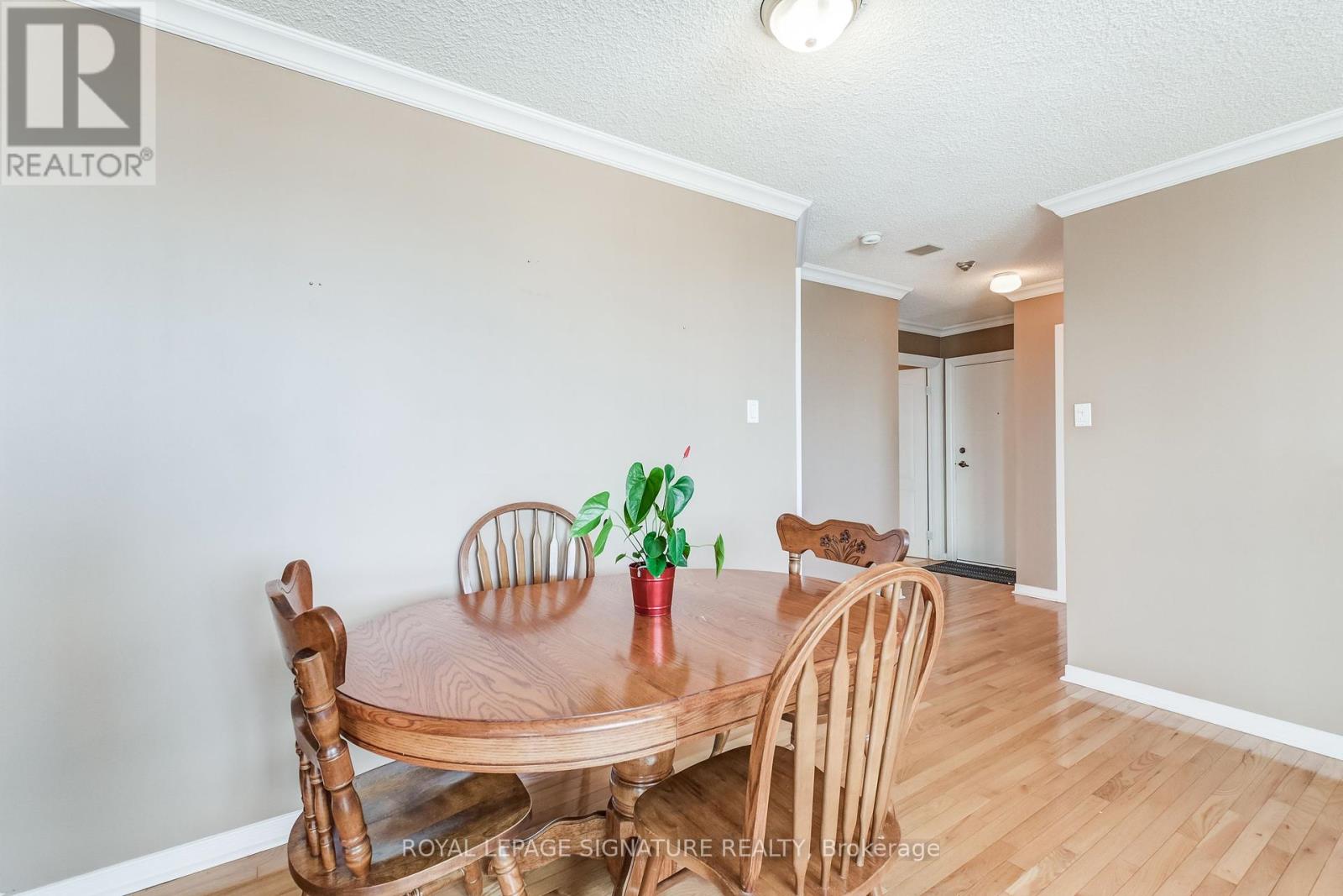 Photo 21 of 1105 75 King Street E, Mississauga ON