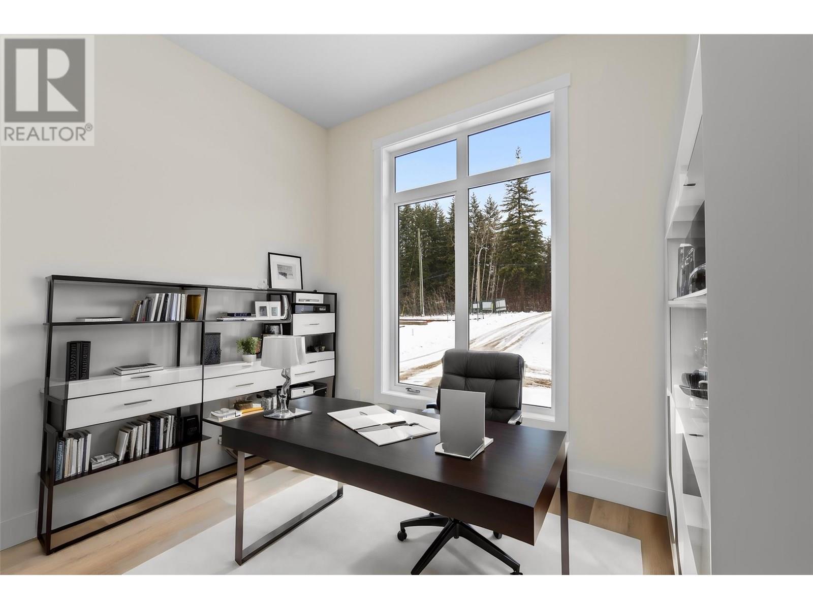 2 231 20 Street Northeast, Salmon Arm