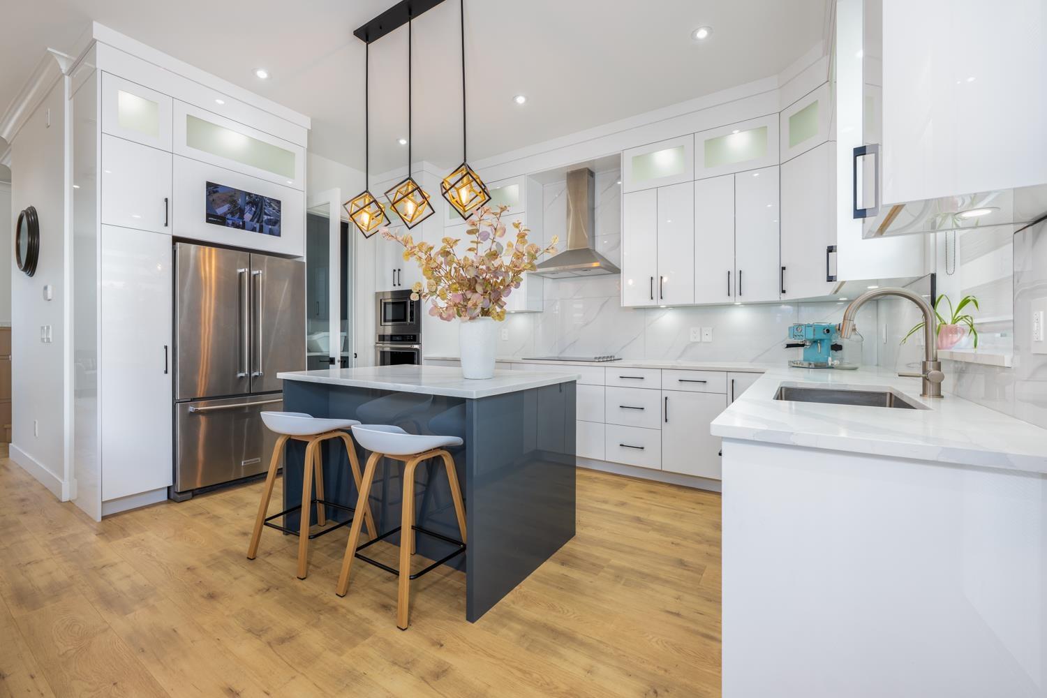 Photo 12 of 16733 15 A Avenue, Surrey BC