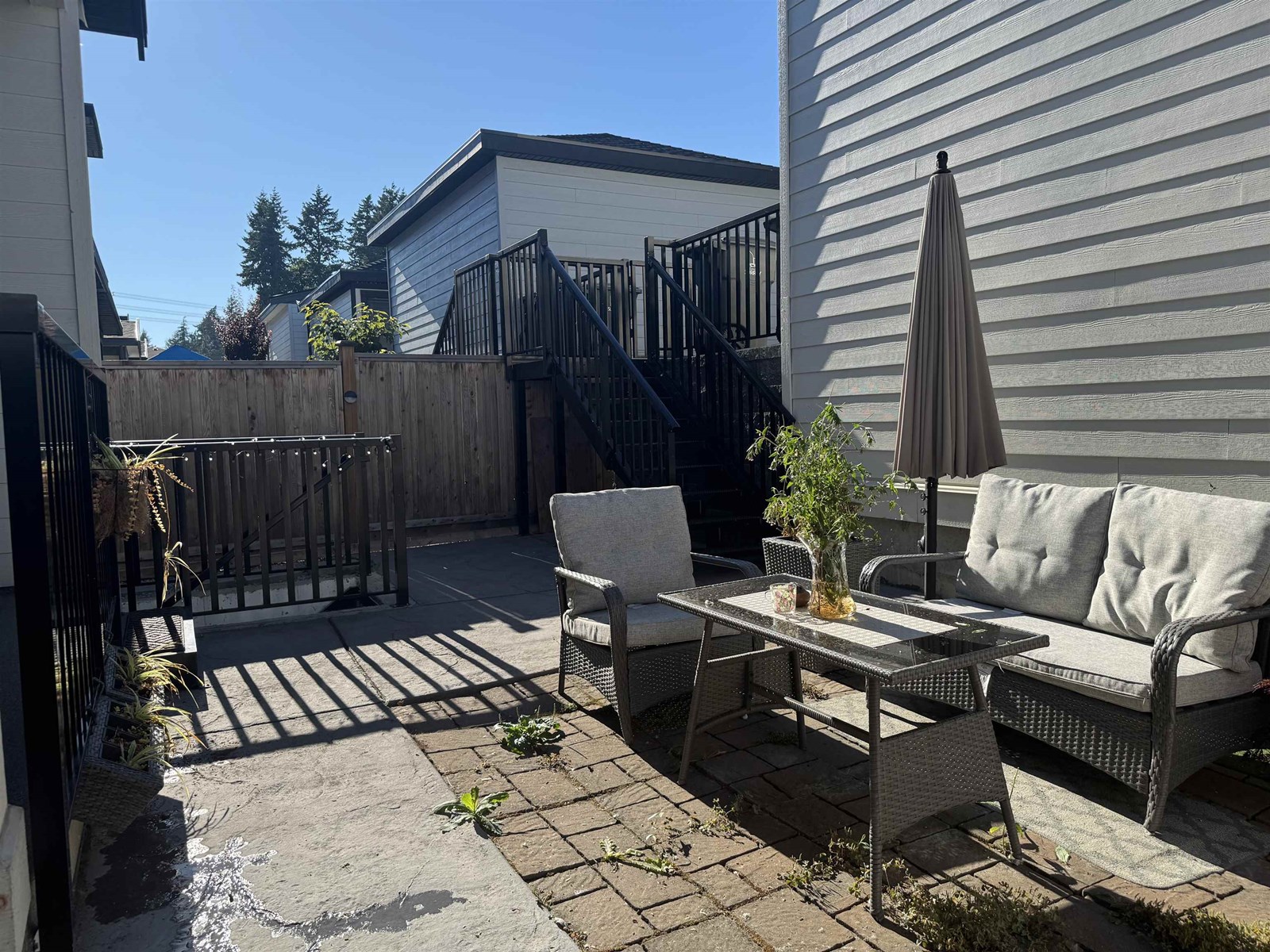 Photo 35 of 16733 15 A Avenue, Surrey BC