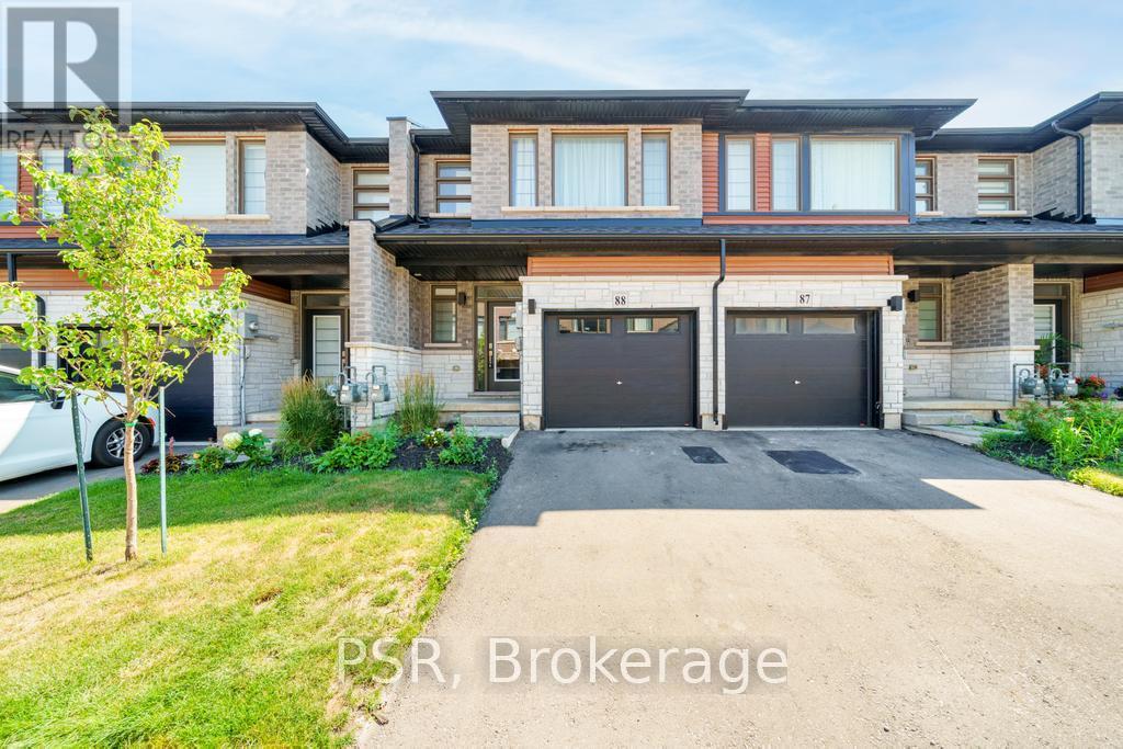 Photo 33 of 88 120 Court Drive, Brant ON