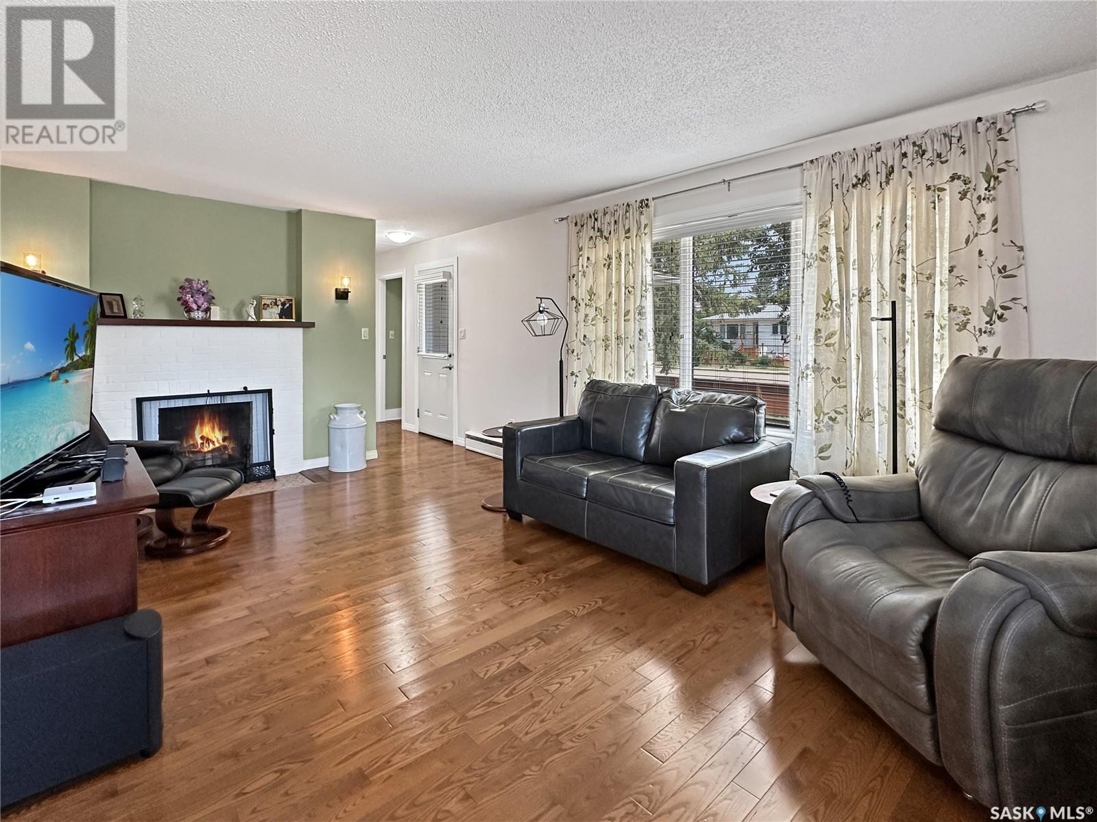 Photo 5 of 614 Godkin Avenue, Balcarres SK