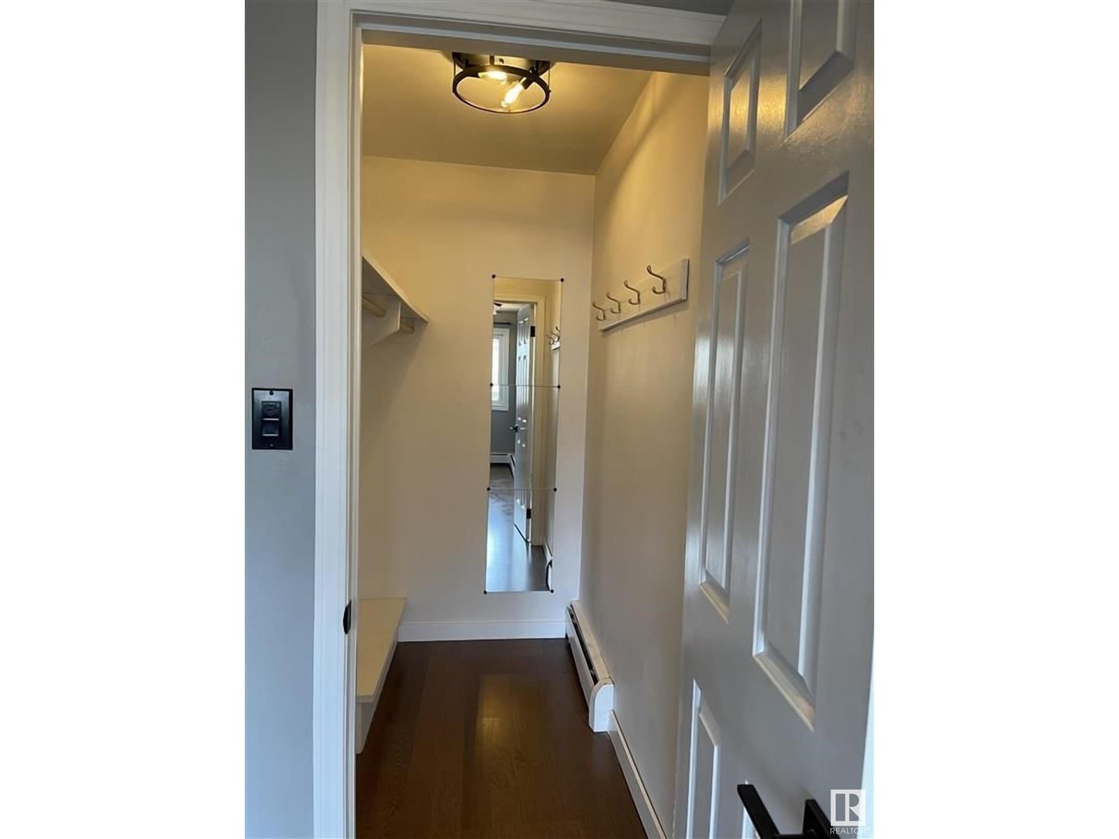 Photo 16 of 11 11219 103 A Av Nw, Edmonton AB