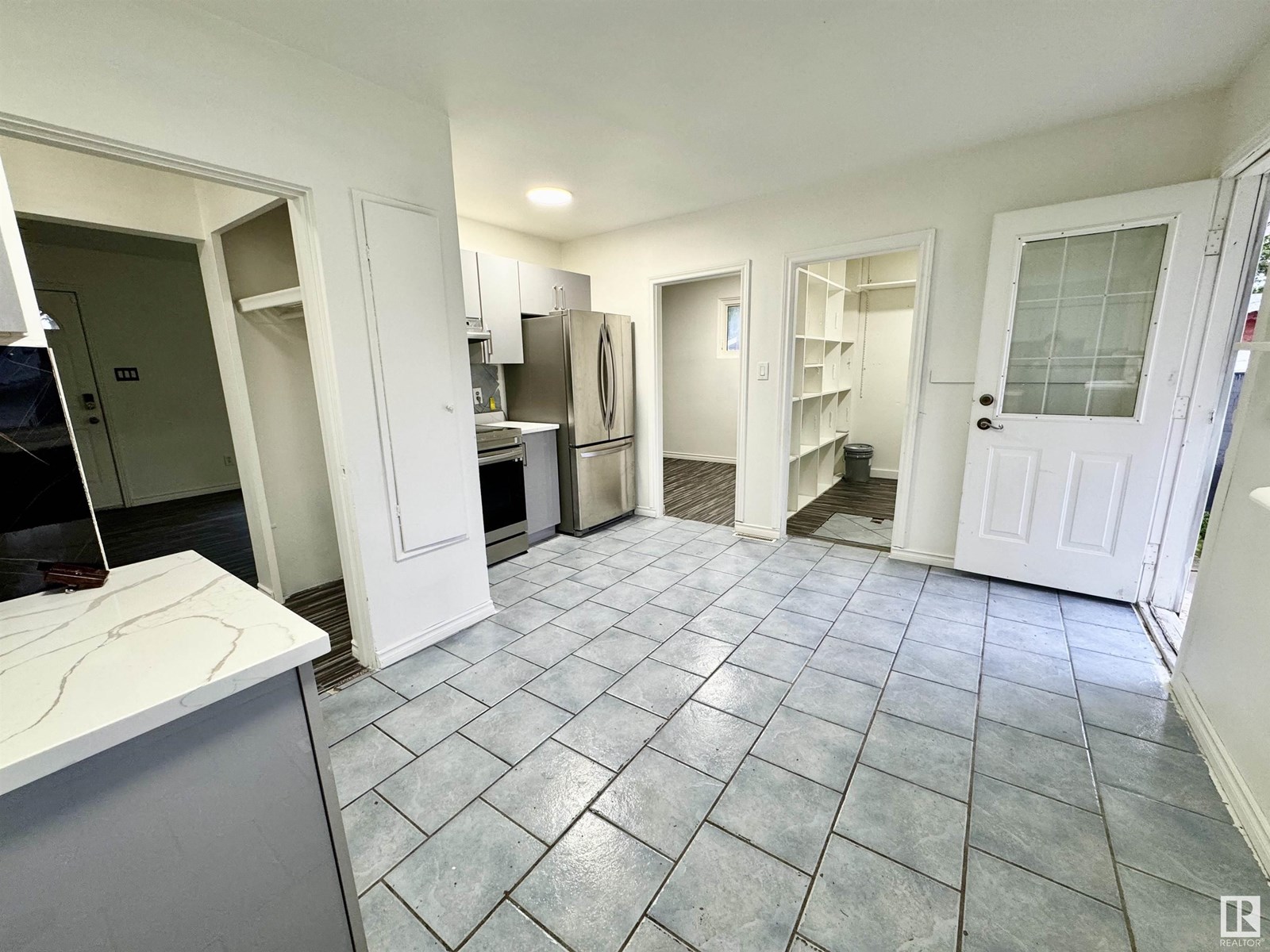 Photo 12 of 16415 106 Av Nw, Edmonton AB