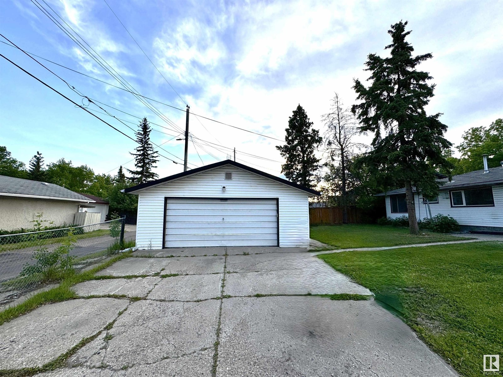 Photo 25 of 16415 106 Av Nw, Edmonton AB