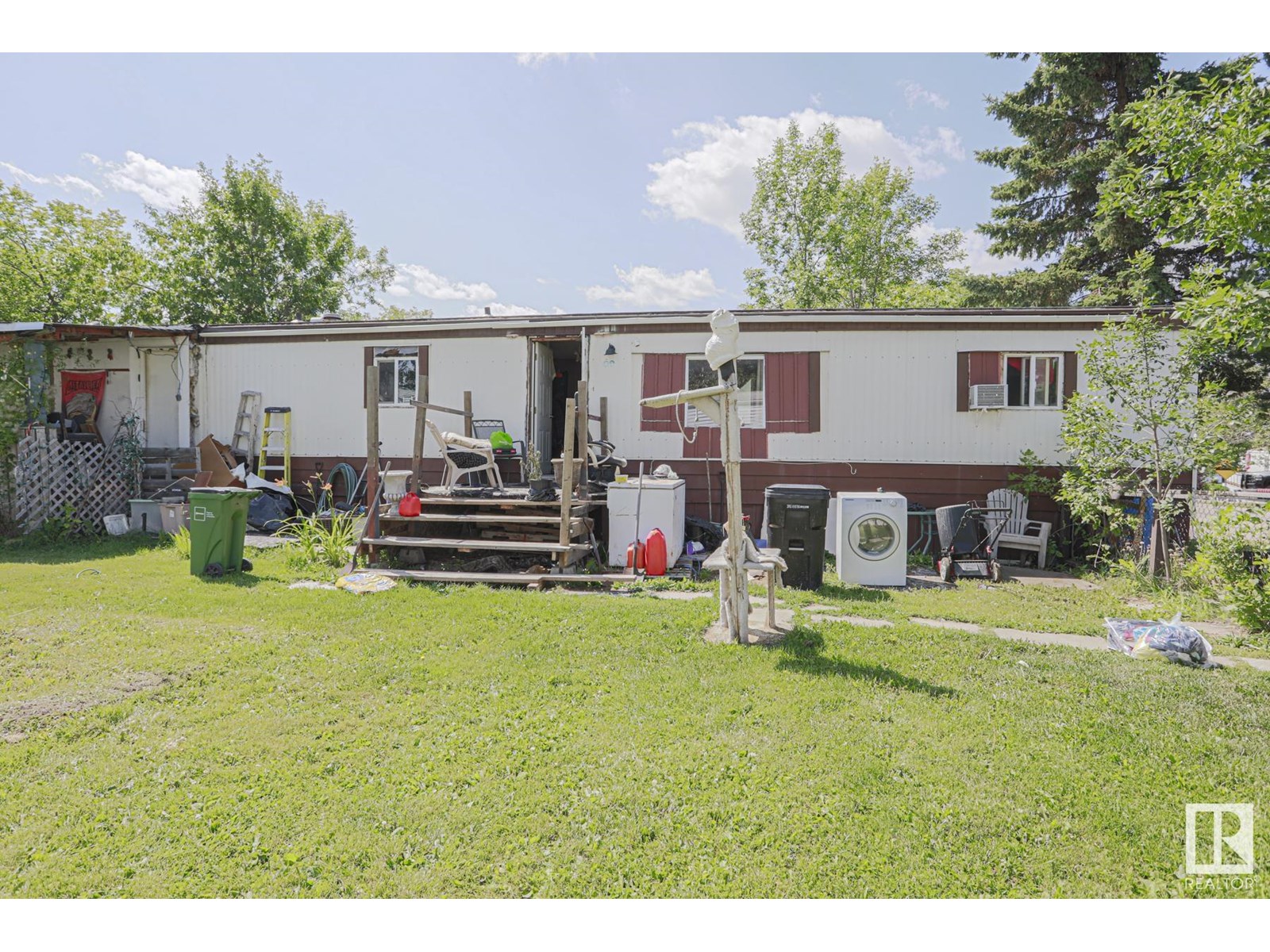 Photo 24 of 19 Ridgeway Dr Nw, Edmonton AB