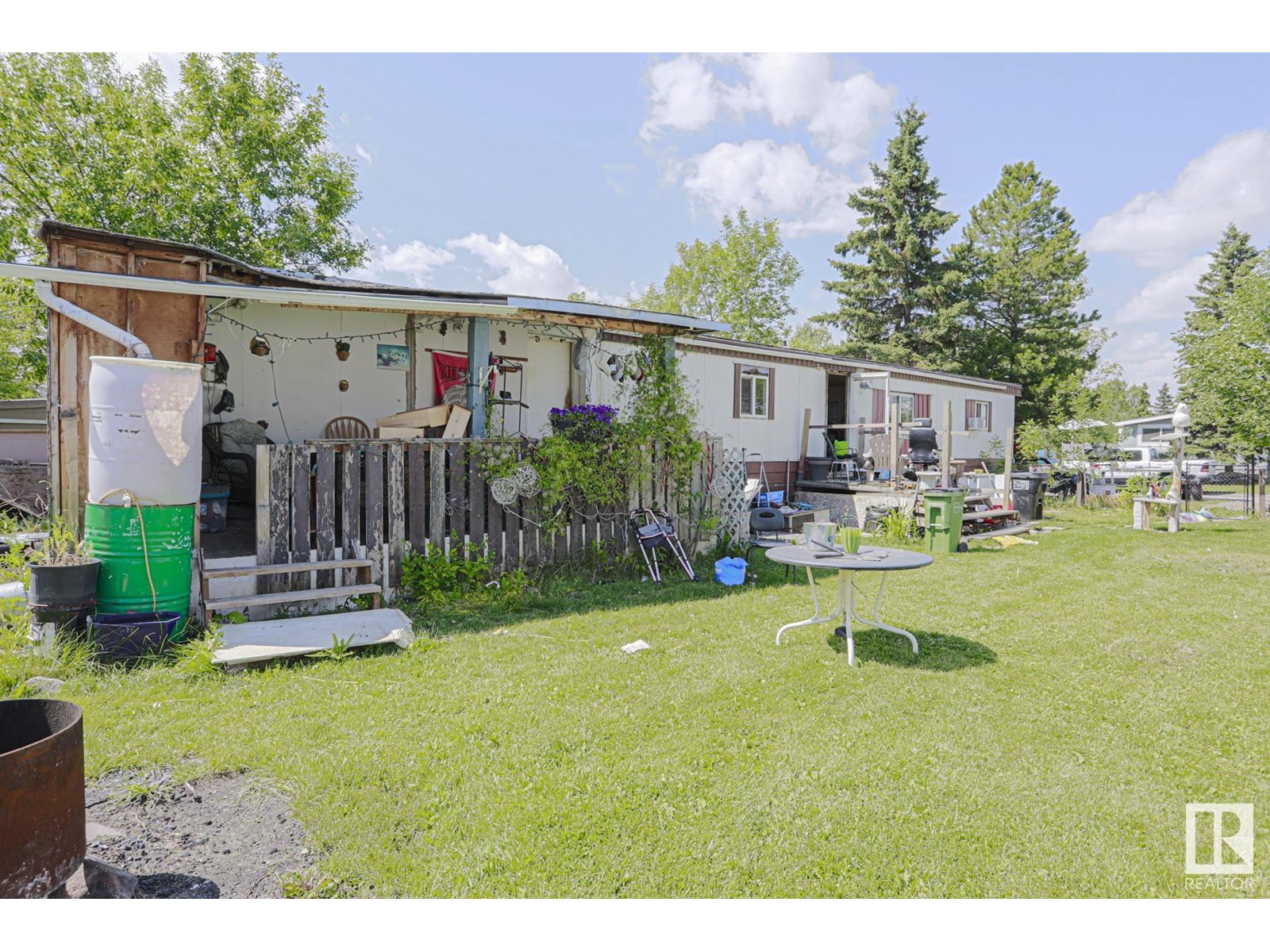 Photo 26 of 19 Ridgeway Dr Nw, Edmonton AB