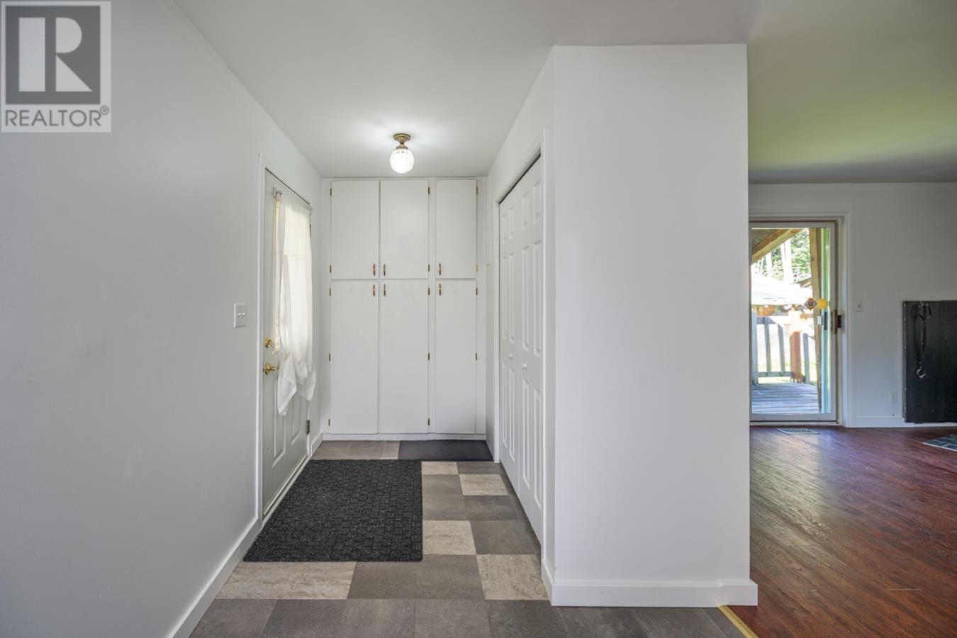 Photo 4 of 5146 Greenwood Street, Prince George BC