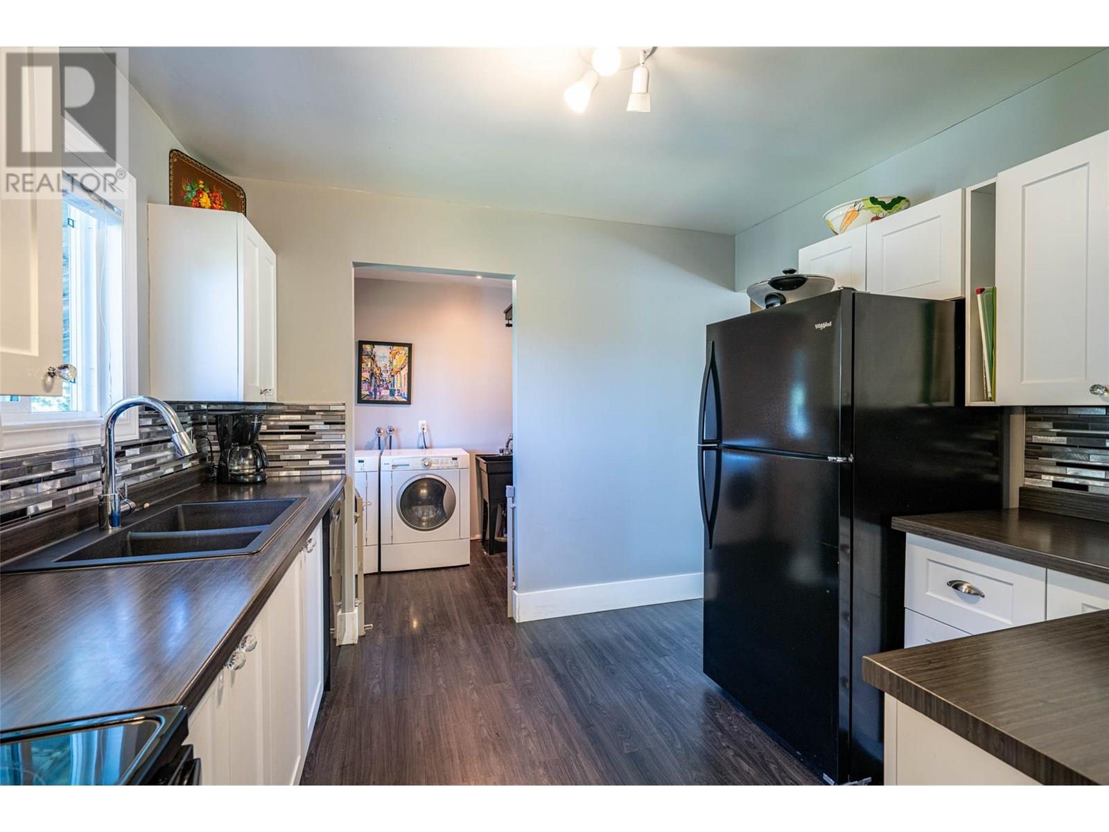 Photo 5 of 2281 Hayden Place, Armstrong BC