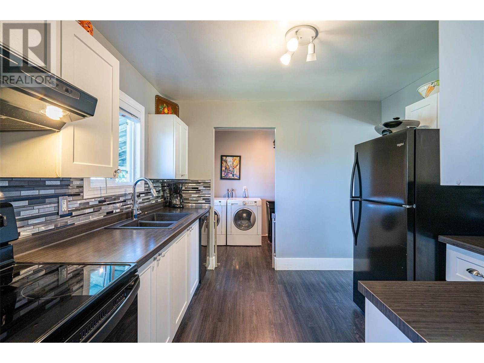 Photo 6 of 2281 Hayden Place, Armstrong BC
