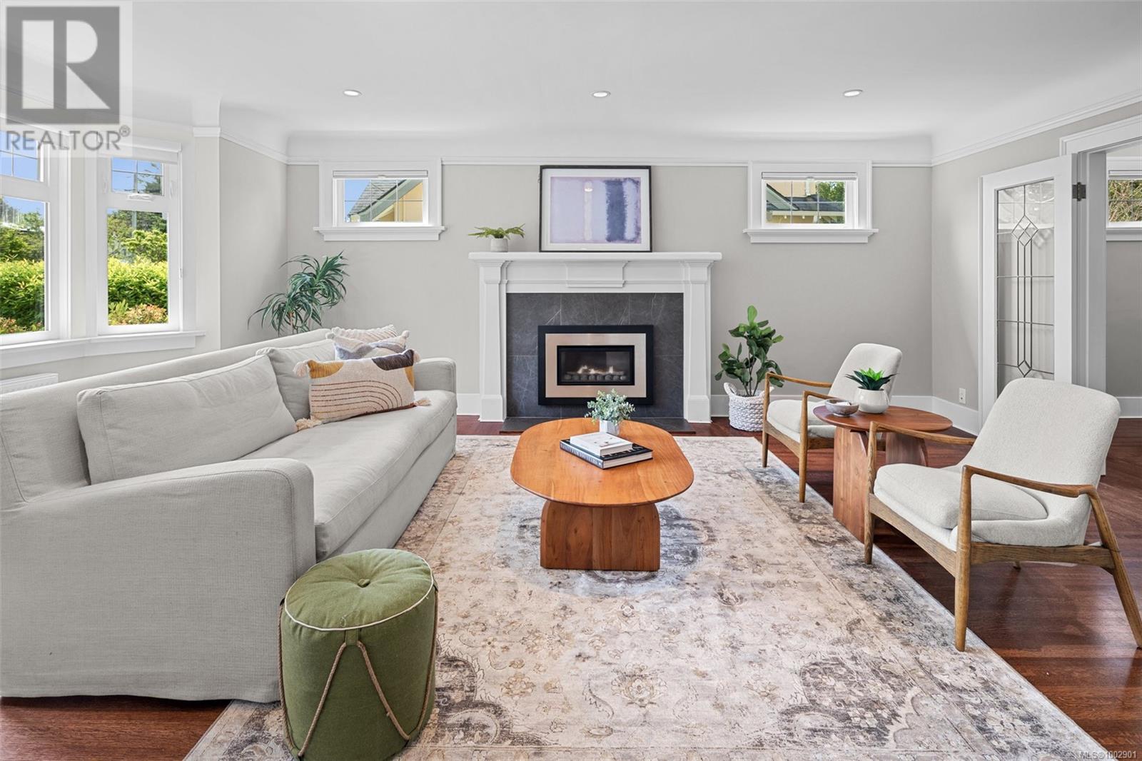 Photo 3 of 750 Island Rd, Oak Bay BC
