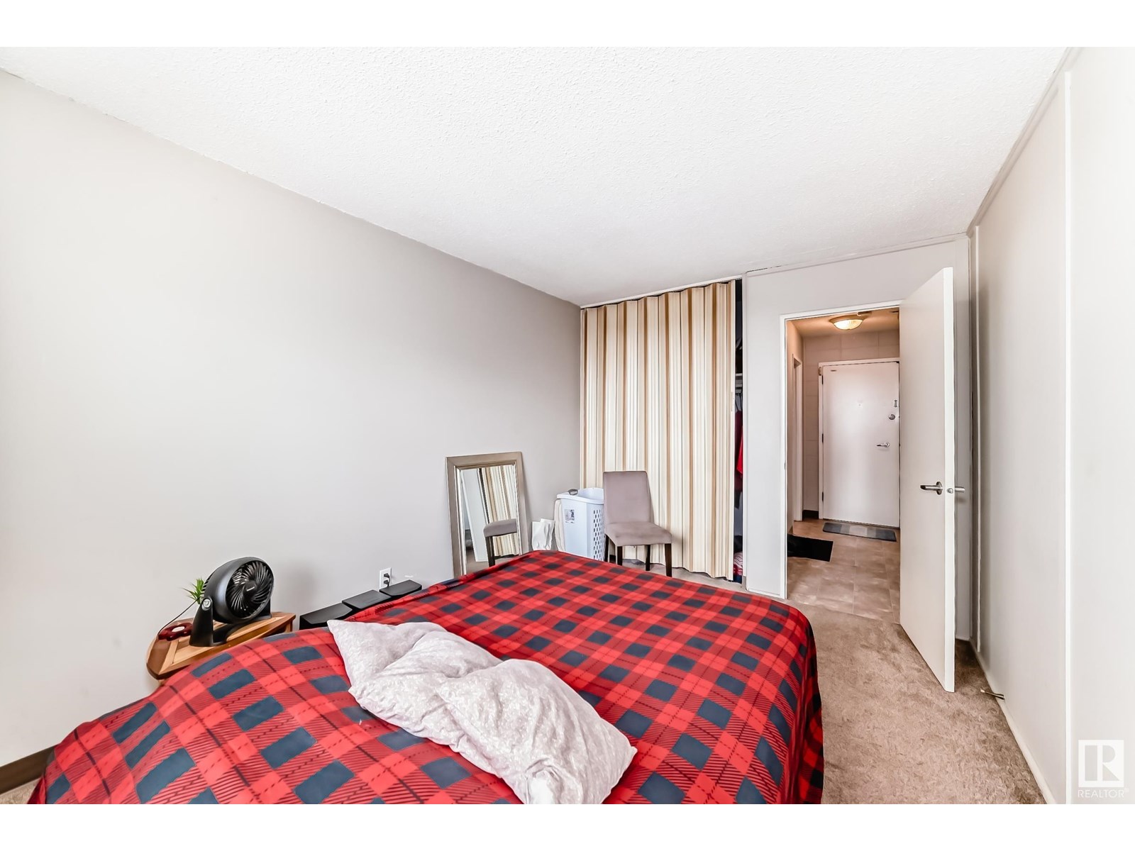 Photo 16 of 421 10616 156 St Nw, Edmonton AB