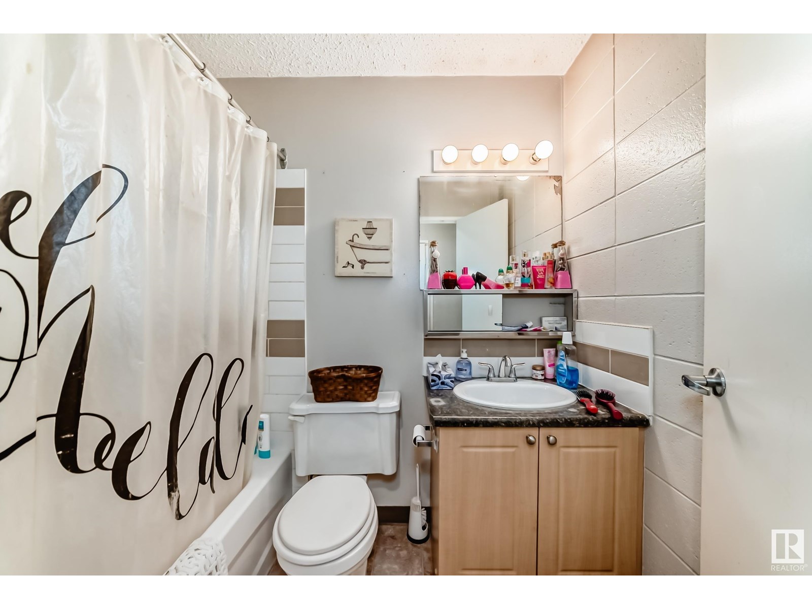 Photo 17 of 421 10616 156 St Nw, Edmonton AB