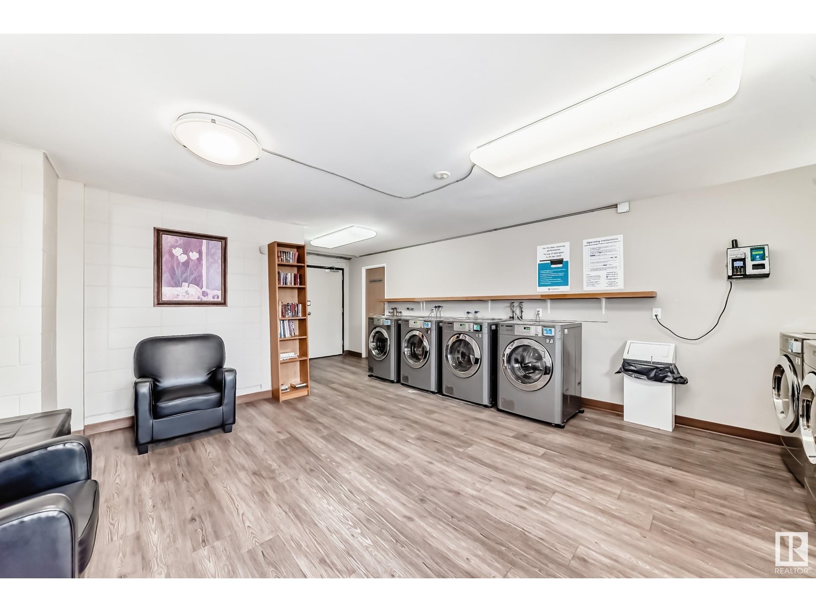 Photo 22 of 421 10616 156 St Nw, Edmonton AB