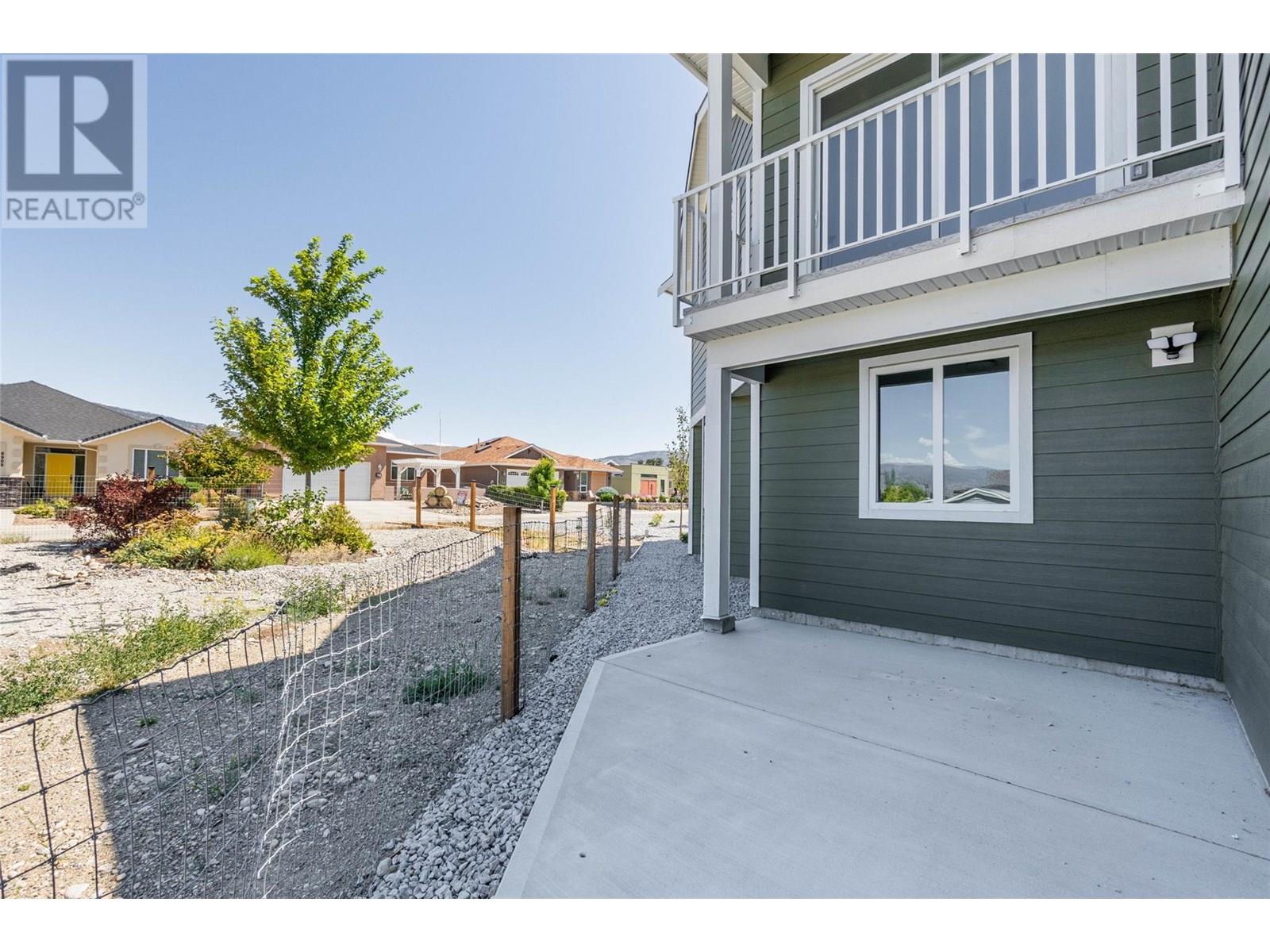 394 Chardonnay Avenue, Oliver