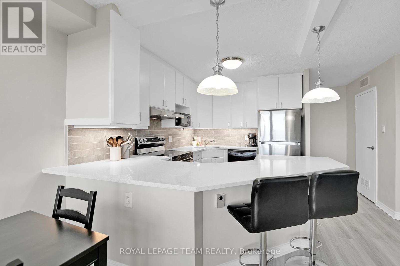 Photo 15 of 2409 900 Dynes Road, Ottawa ON