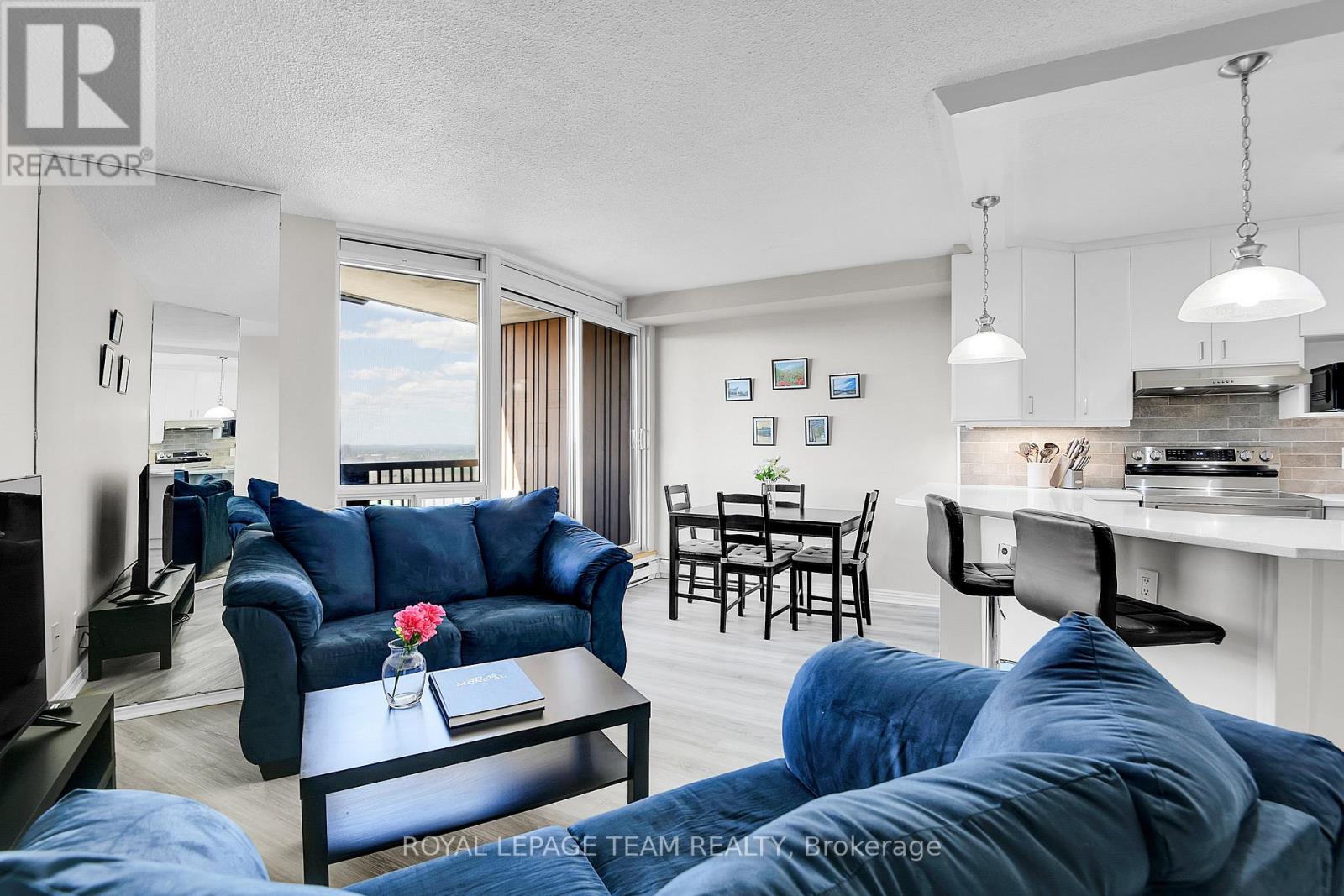 Photo 9 of 2409 900 Dynes Road, Ottawa ON