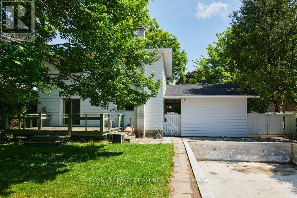Photo 28 of 16 Keewatin Crescent, Ottawa ON