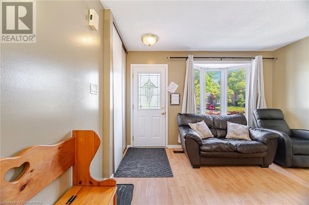 Photo 9 of 178 Athenia Drive, Hamilton ON