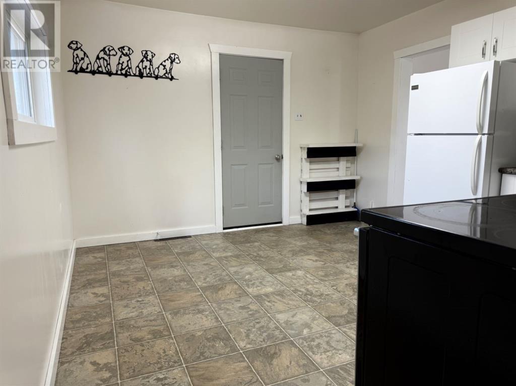 Photo 18 of 220 Railway Avenue E, Maidstone SK