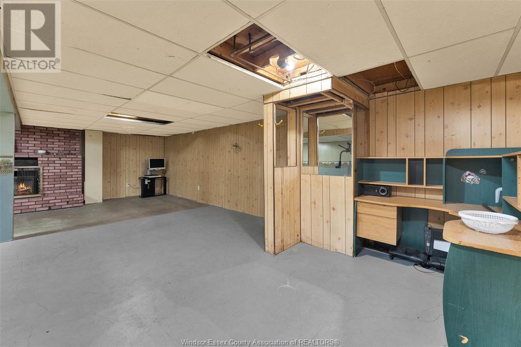 Photo 14 of 8671 Darlington Crescent, Windsor ON
