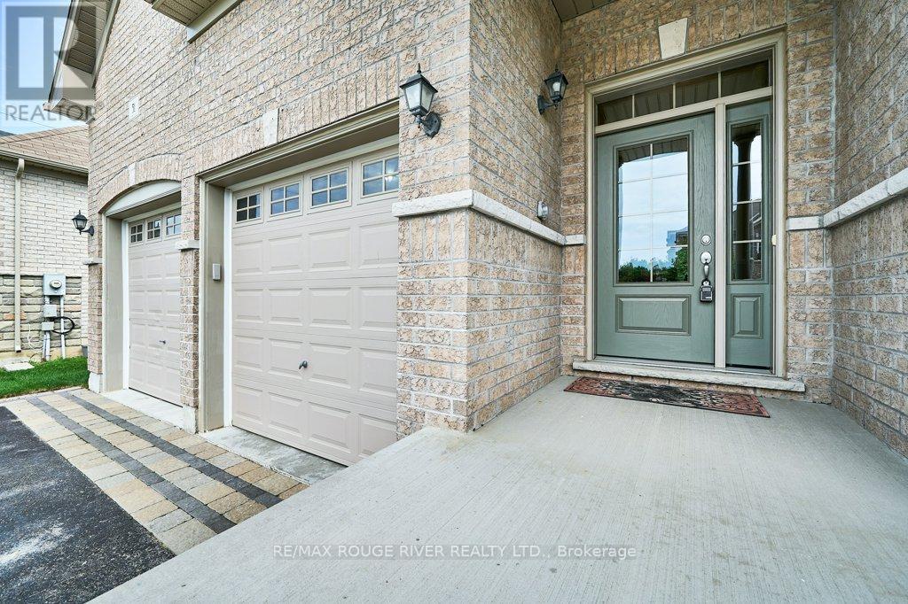Photo 35 of 51 Elmer Adams Drive, Clarington ON