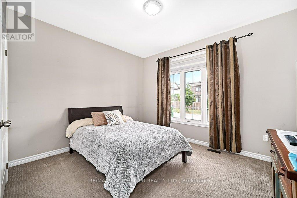 Photo 2 of 51 Elmer Adams Drive, Clarington ON