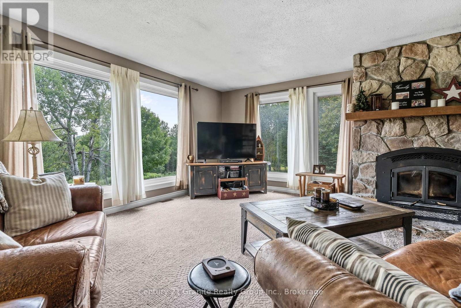 Photo 14 of 1037 Kernohan Farm Trail, Minden Hills ON