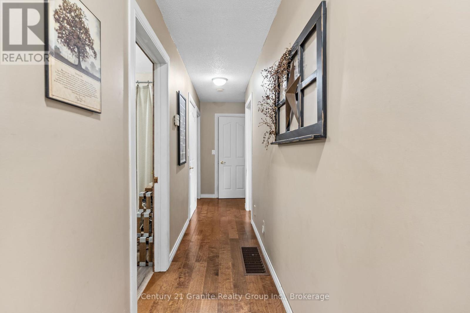 Photo 17 of 1037 Kernohan Farm Trail, Minden Hills ON