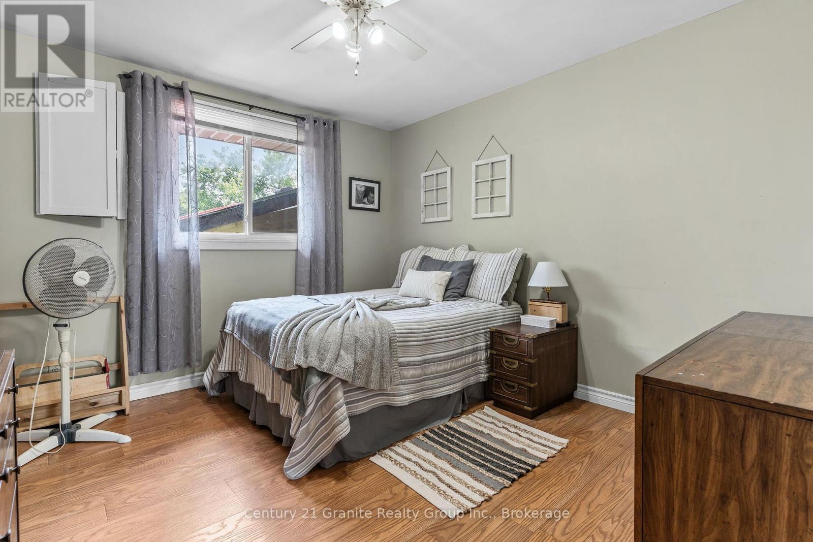 Photo 20 of 1037 Kernohan Farm Trail, Minden Hills ON