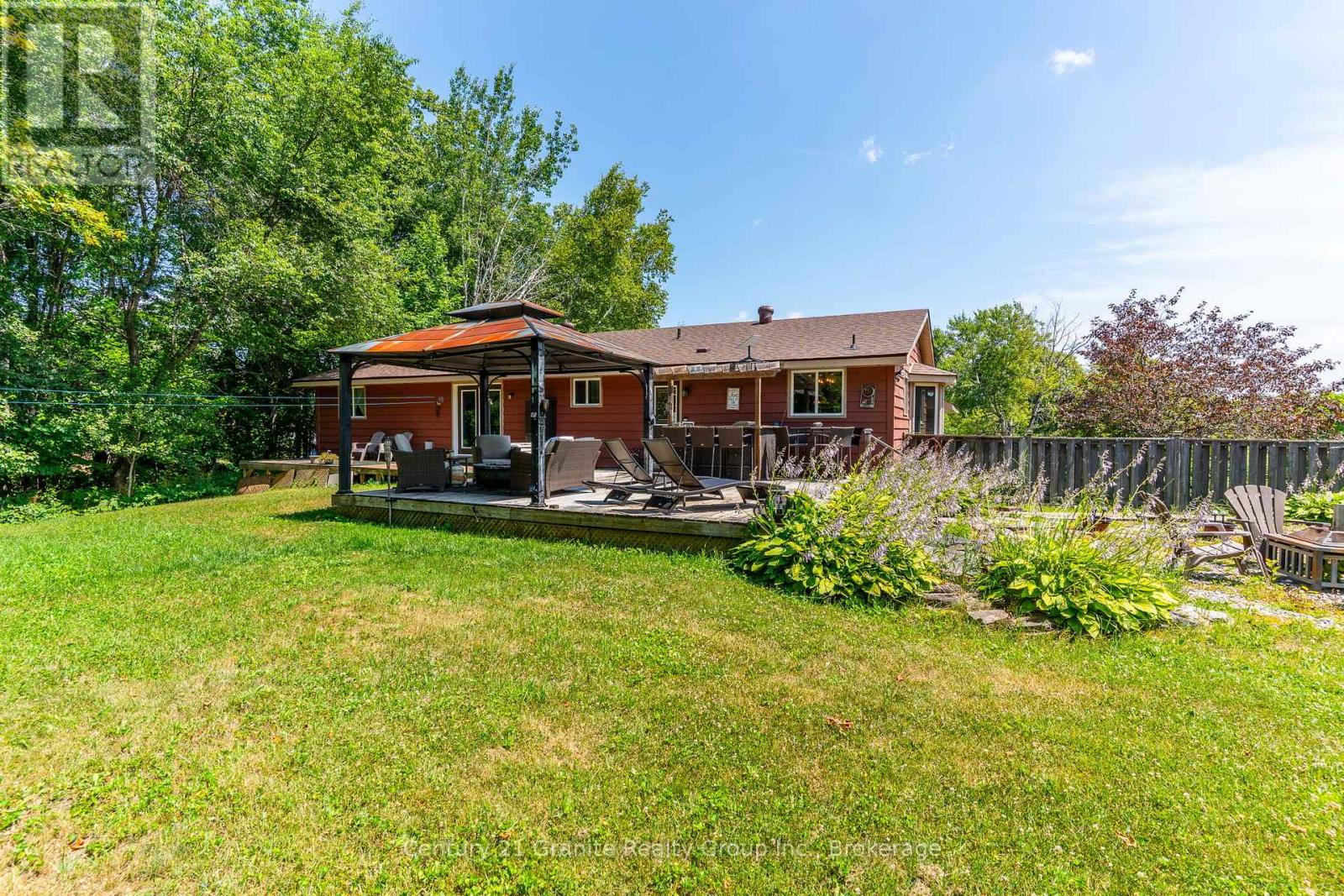 Photo 30 of 1037 Kernohan Farm Trail, Minden Hills ON