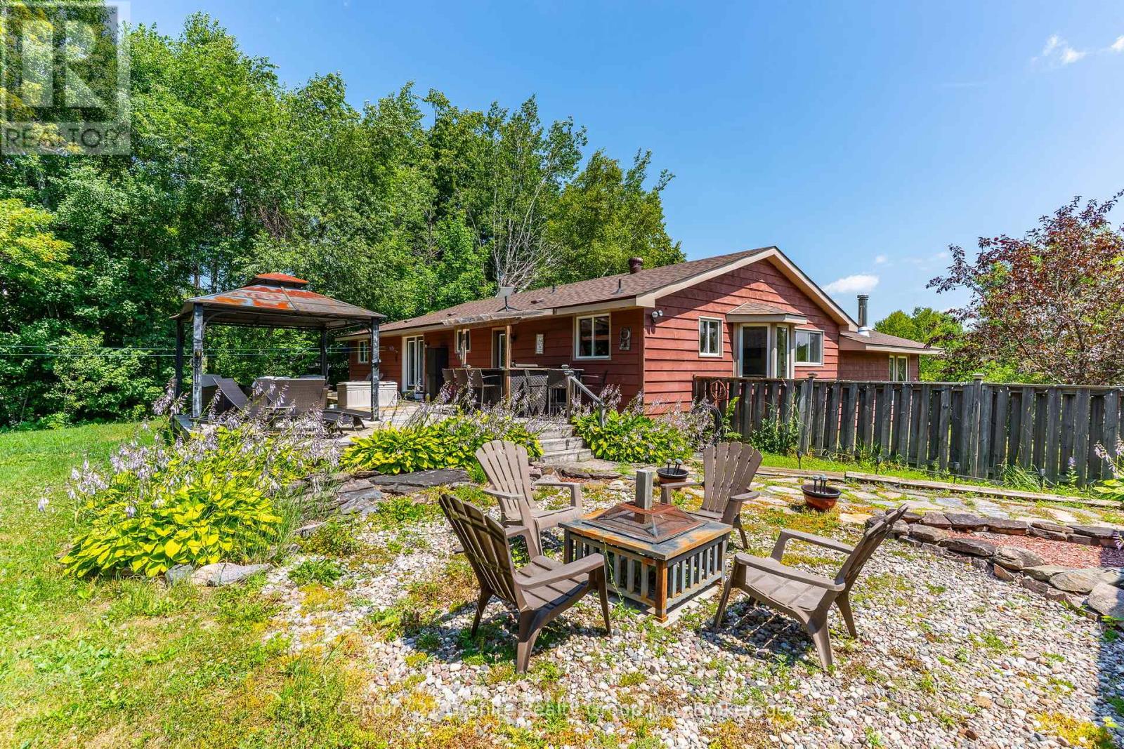 Photo 35 of 1037 Kernohan Farm Trail, Minden Hills ON
