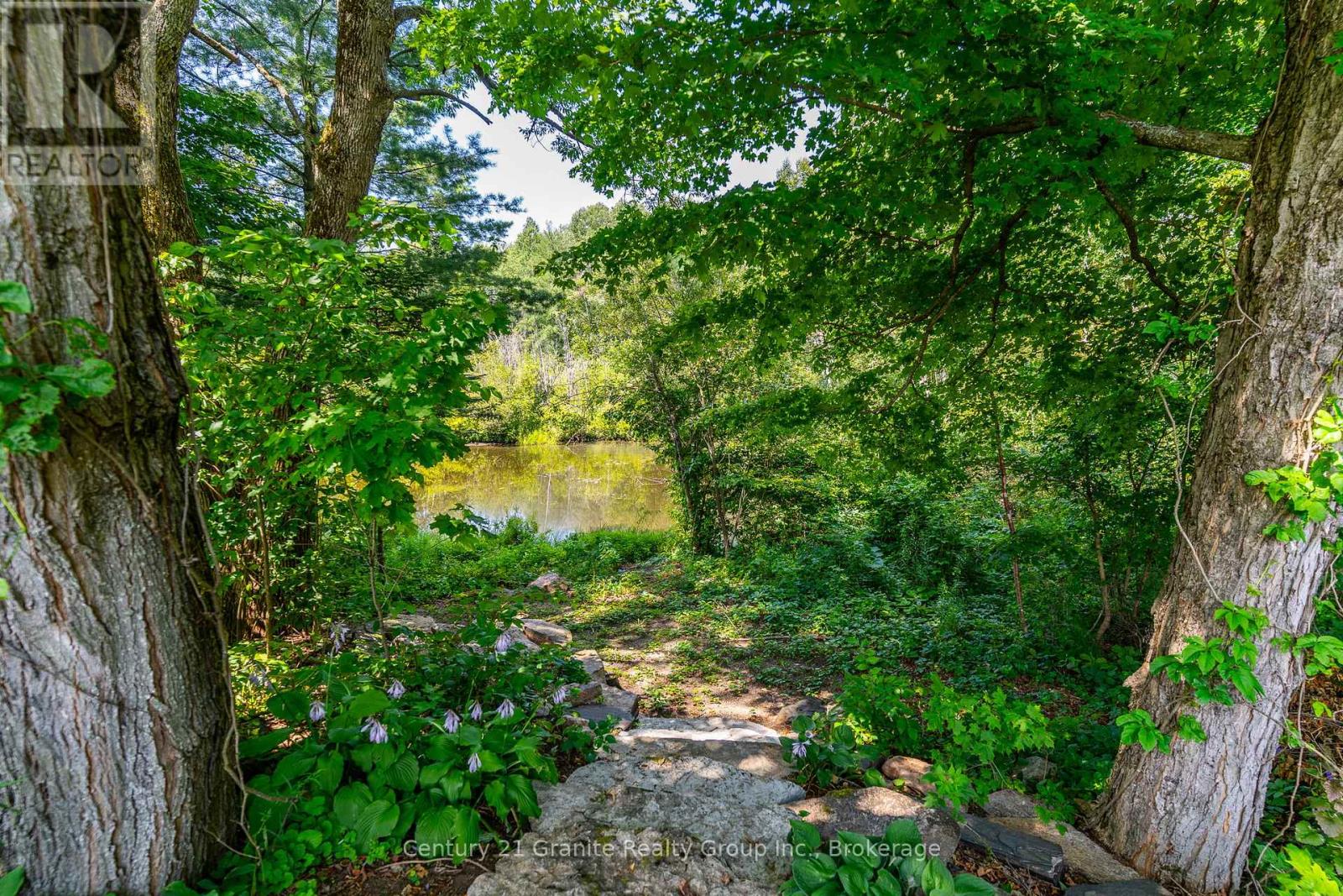 Photo 40 of 1037 Kernohan Farm Trail, Minden Hills ON