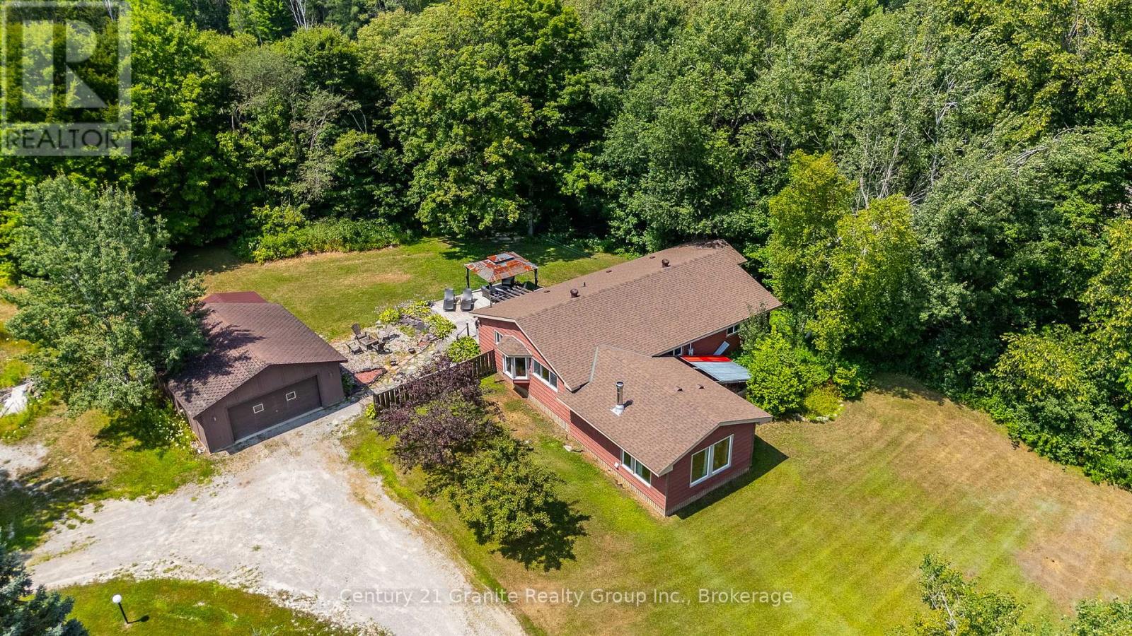 Photo 44 of 1037 Kernohan Farm Trail, Minden Hills ON