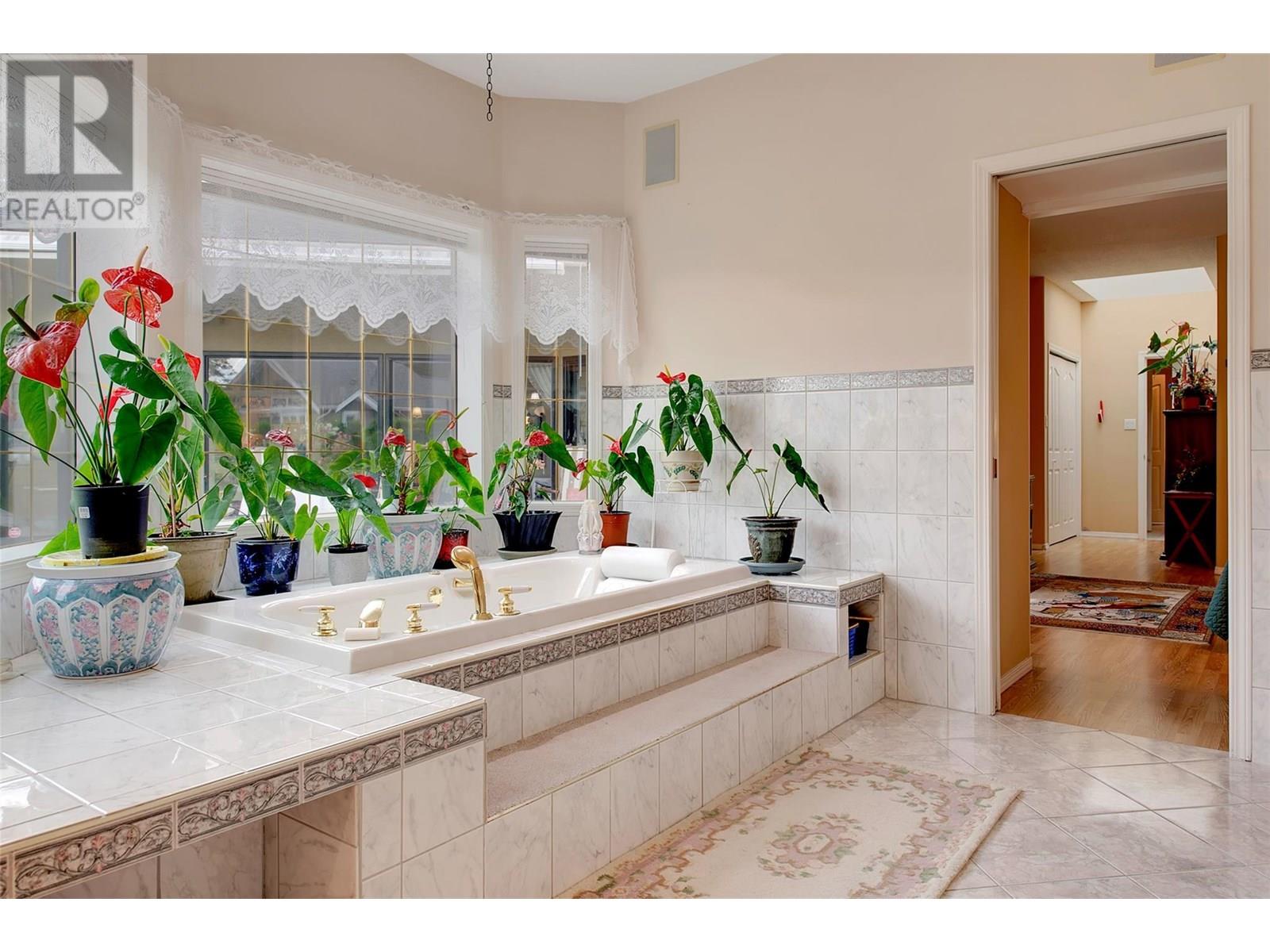 Photo 18 of 6 9196 Tronson Road, Vernon BC