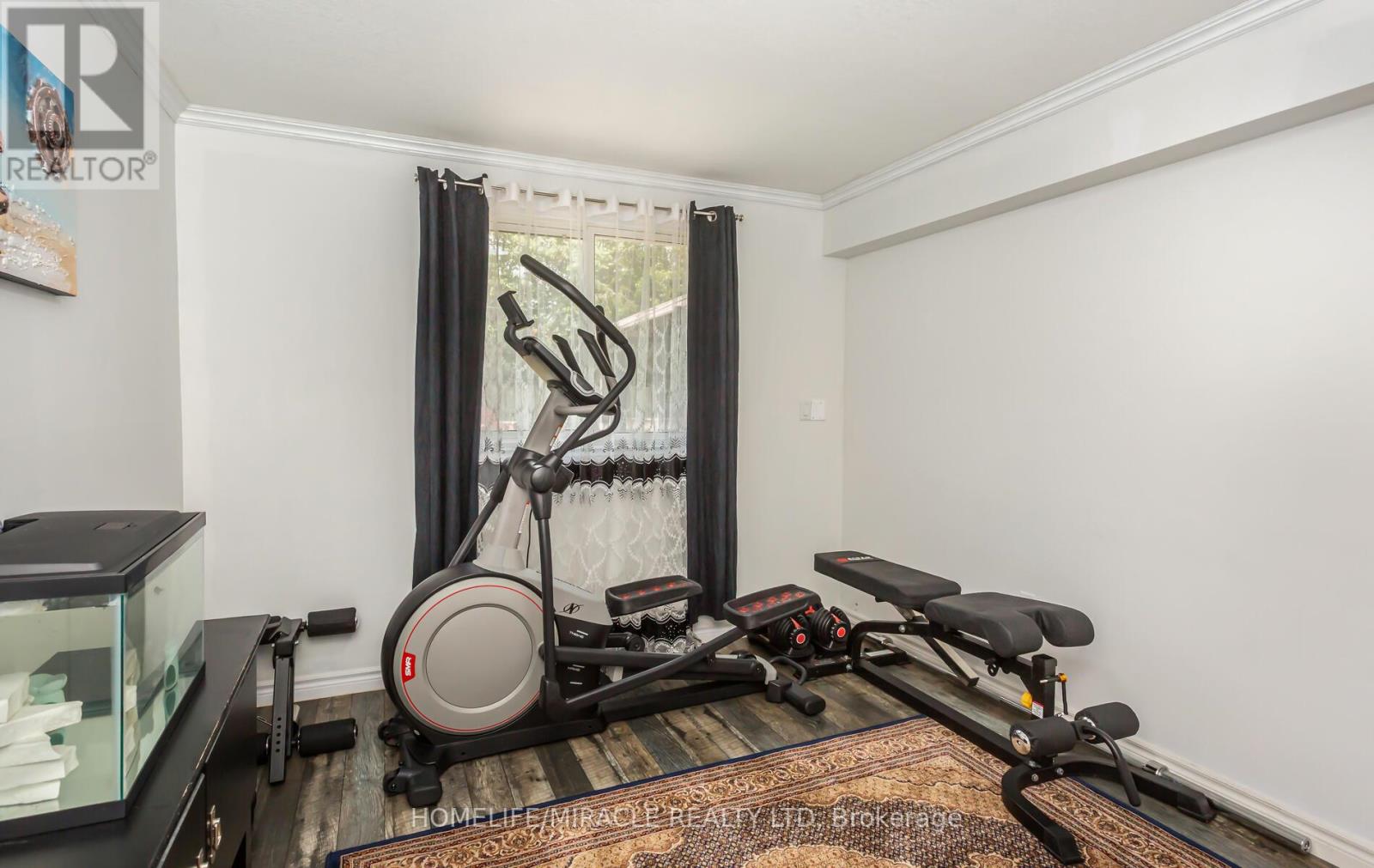 Photo 12 of 1756 Briarwood Drive, Cambridge ON