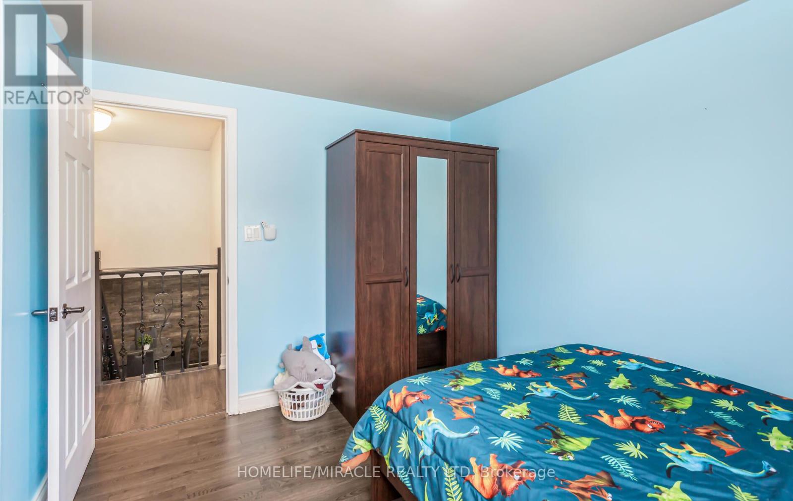 Photo 32 of 1756 Briarwood Drive, Cambridge ON