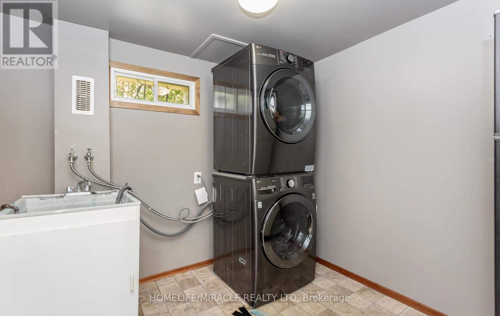 Photo 43 of 1756 Briarwood Drive, Cambridge ON